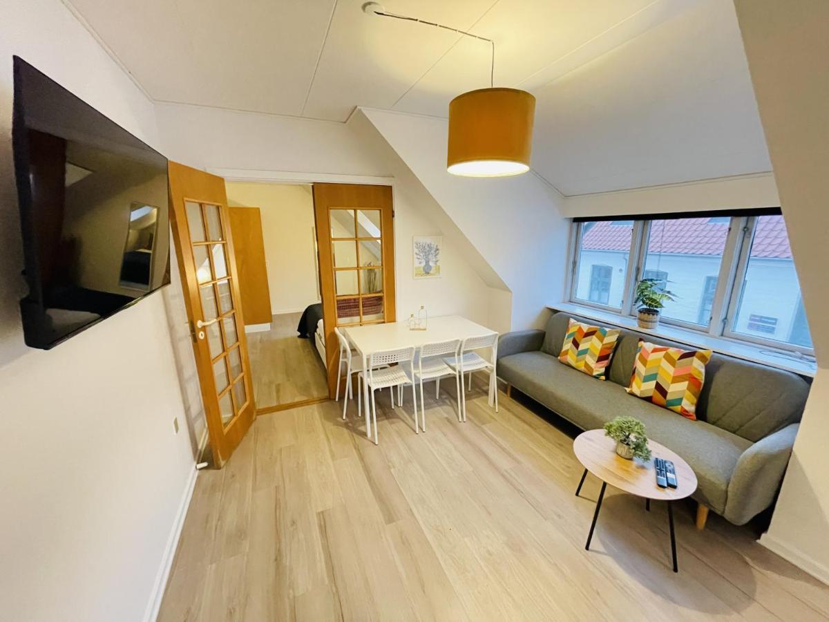 Aday - Great 1 Bedroom Central Apartment Йёрринг Экстерьер фото